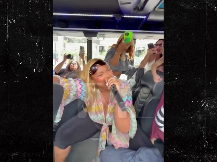 lizzo-brunch-bus-3-05-18-2026