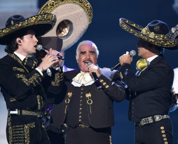 30 Best Latin Songs for Father’s Day: ‘El Hombre Que Más Te Amó,’ ‘Mi Viejo,’ ‘Amigo’ & More
