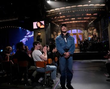 Connor Storrie Makes Surprise ‘SNL’ Cameo to Introduce Olivia Rodrigo’s New Song: Watch