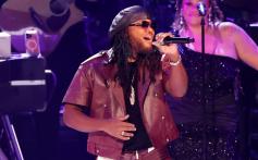 Leon Thomas III performs onstage at the 68th GRAMMY Awards held at the Crypto.com Arena on February 01, 2026 in Los Angeles, California.