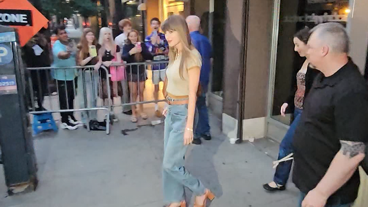 061626 taylor swift kal