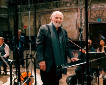 Oscar-Winning Actor Anthony Hopkins Signs with Decca Classics as a Classical Composer