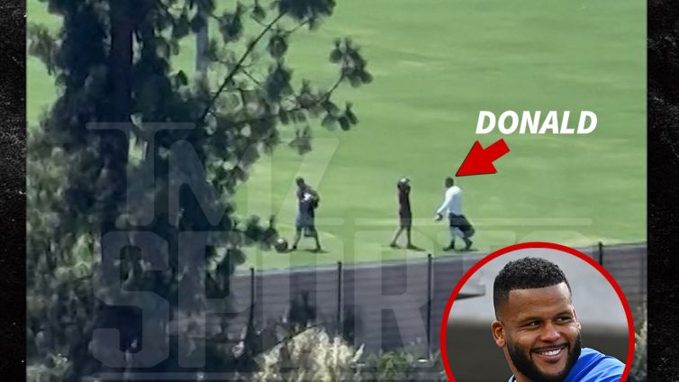 Aaron Donald Works Out At Rams Facility Amid Comeback Rumors