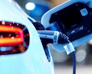 Cybersecurity risks posed by over-the-air tech in autos has analysts concerned