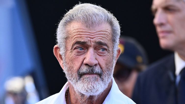 Mel Gibson Catches Heat For Allegedly Mocking Deaf Interpreter at Canadian Fan Expo