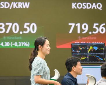 'Absolutely crazy': Here's what South Korean stock investors are doing in U.S. markets