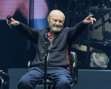 Phil Collins Says Taylor Swift Deserves to Be the ‘Hugest Thing in the World’