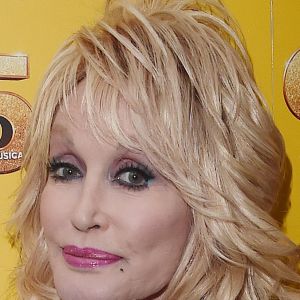 Dolly Parton's Social Media Sends Comforting Message From Beyond