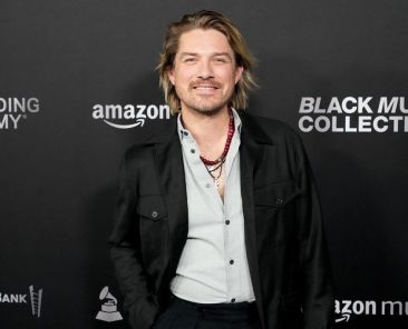 Taylor Hanson Glides With Quickstep Dance on Premiere of ‘DWTS’: Watch