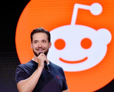 Reddit co-founder says tech industry has been 'tone deaf' in explaining AI: 'Misinformation flying around'