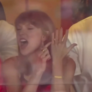 Taylor Swift Flashes Wedding Ring After Travis Kelce Scores Touchdown: Video