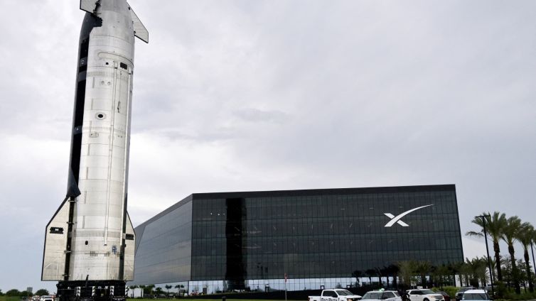 SpaceX prepares to send Starship rocket to orbit for first time