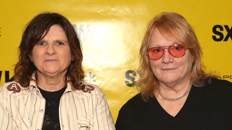 Indigo Girls Mourn Death of Tour Bus Driver After Fatal Crash