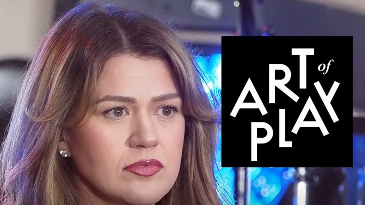 Kelly Clarkson Bird Feud Takes New Turn as Store Attempts to Clear the Air