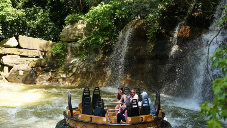 Six Flags Over Georgia Sued By Guests Who Claimed They Were Injured on Water Raft Ride