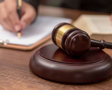 AI is changing how lawyers work — and putting the billable hour under pressure