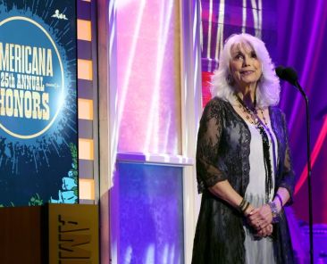 Emmylou Harris, Elvis Costello, Black Crowes to Pay Tribute to Gram Parsons Ahead of Posthumous Rock & Roll Hall of Fame Induction