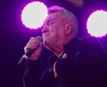 Jimmy Barnes Pays Tribute to Angry Anderson With Rose Tattoo Cover