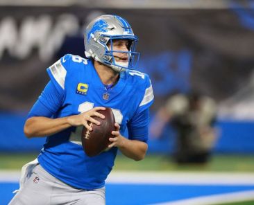 'Sunday Night Football': How to Watch the Detroit Lions vs. Carolina Panthers Game Live Online Free