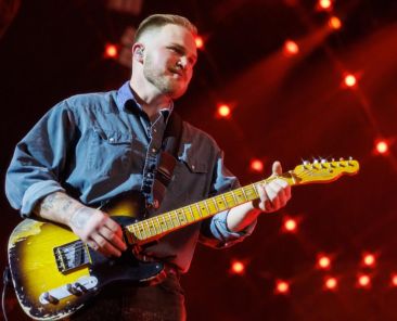 Zach Bryan Gets Candid About Sobriety in Matthew McConaughey Interview: ‘Why Am I Drinking?’